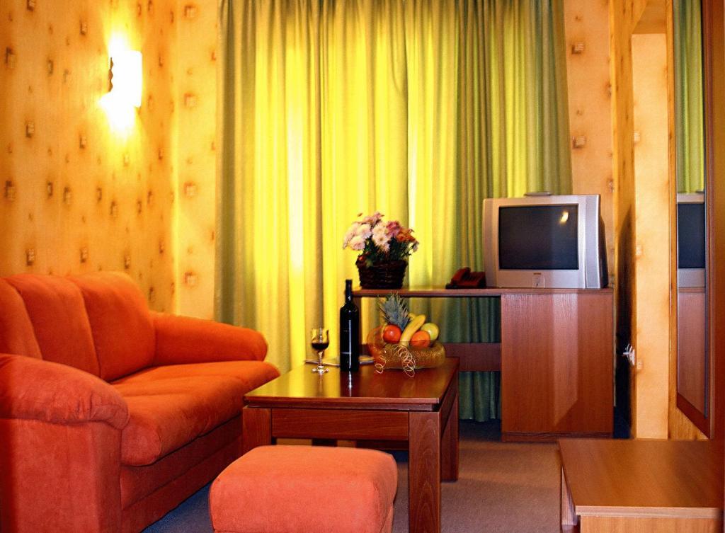 Park Hotel Drjanowo Exterior foto